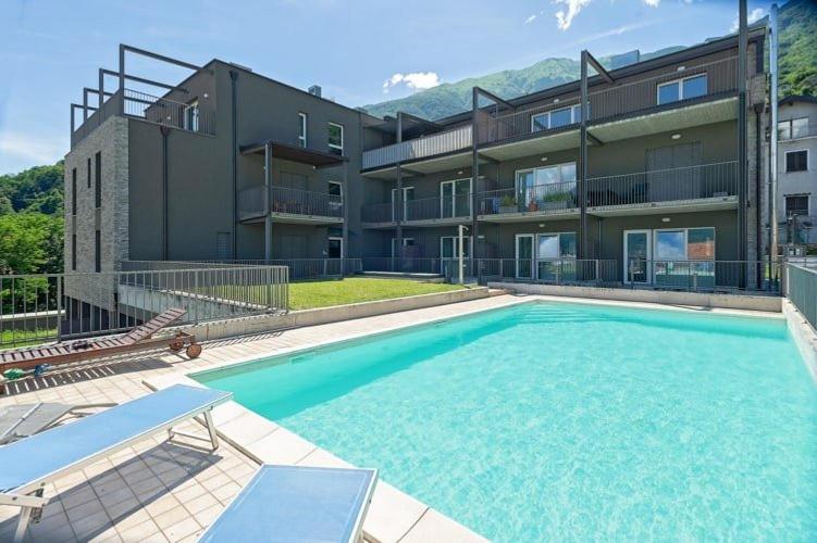 Modern Apartments Lake View With Pool Musso Екстериор снимка