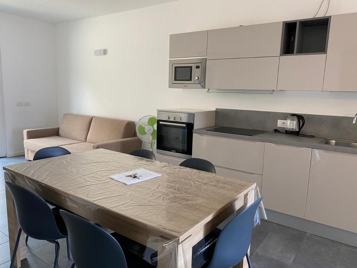 Modern Apartments Lake View With Pool Musso Екстериор снимка